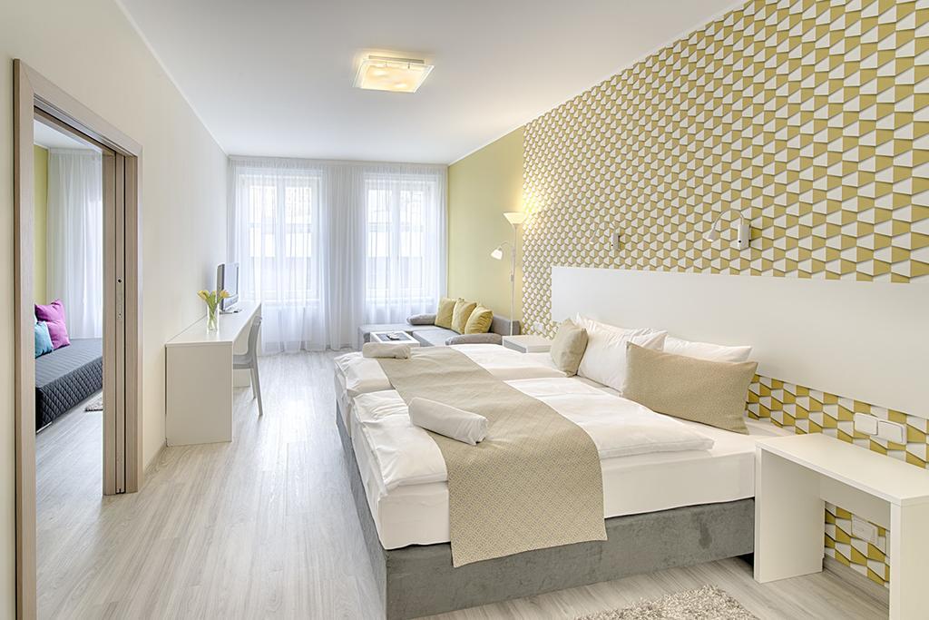 Apartment Promenada 35 Карлови Вари Екстериор снимка