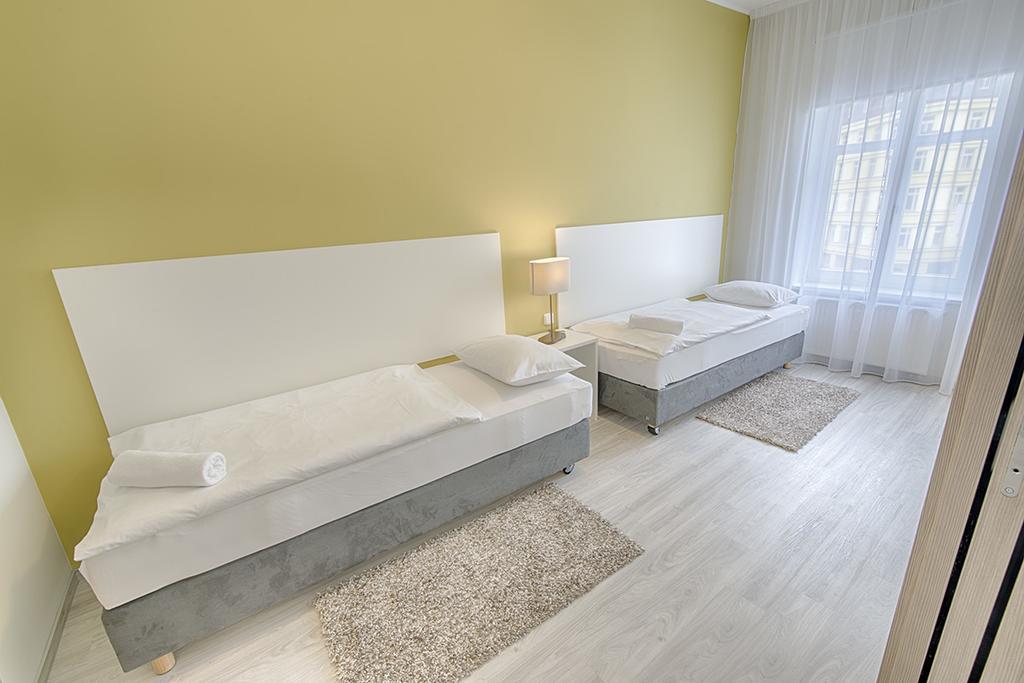 Apartment Promenada 35 Карлови Вари Екстериор снимка
